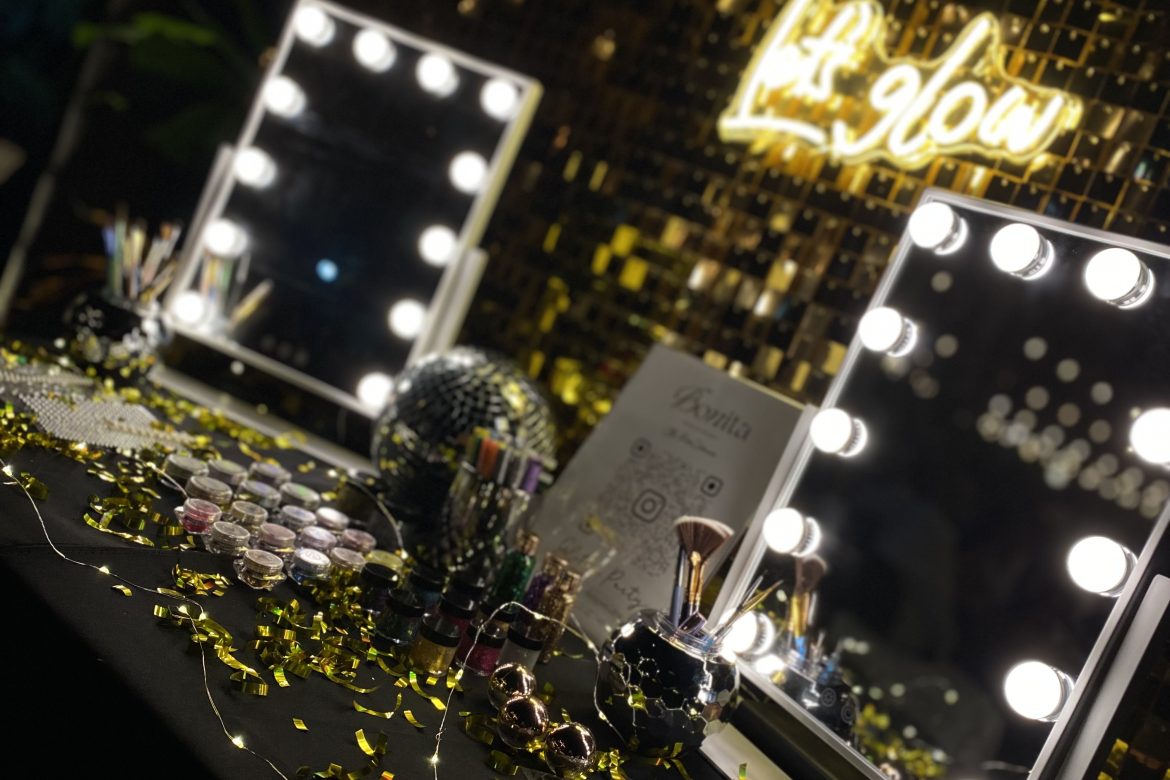 Glitter Party: A Special Extra for Your Mexico Destination Wedding