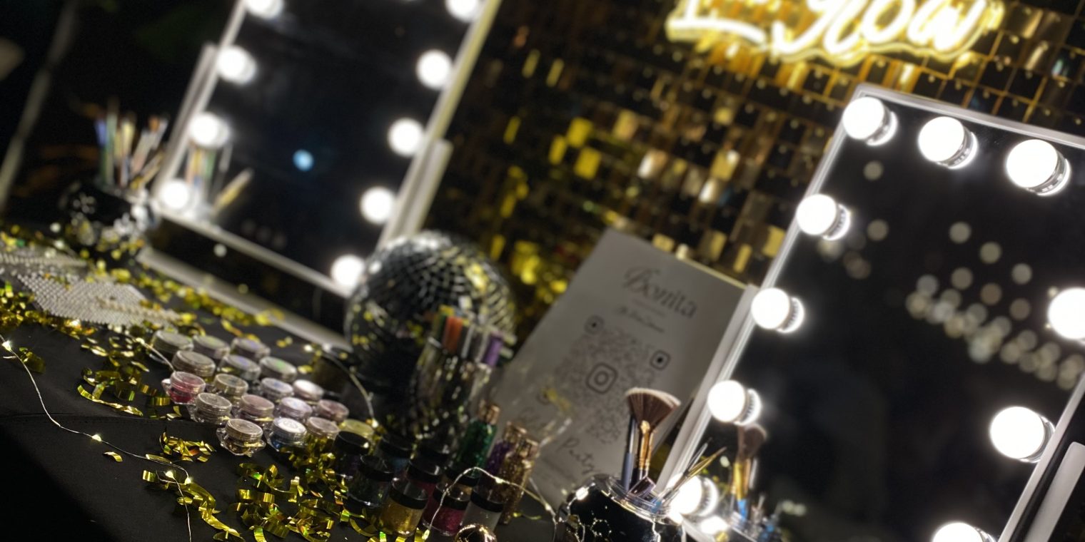 Glitter Party: A Special Extra for Your Mexico Destination Wedding